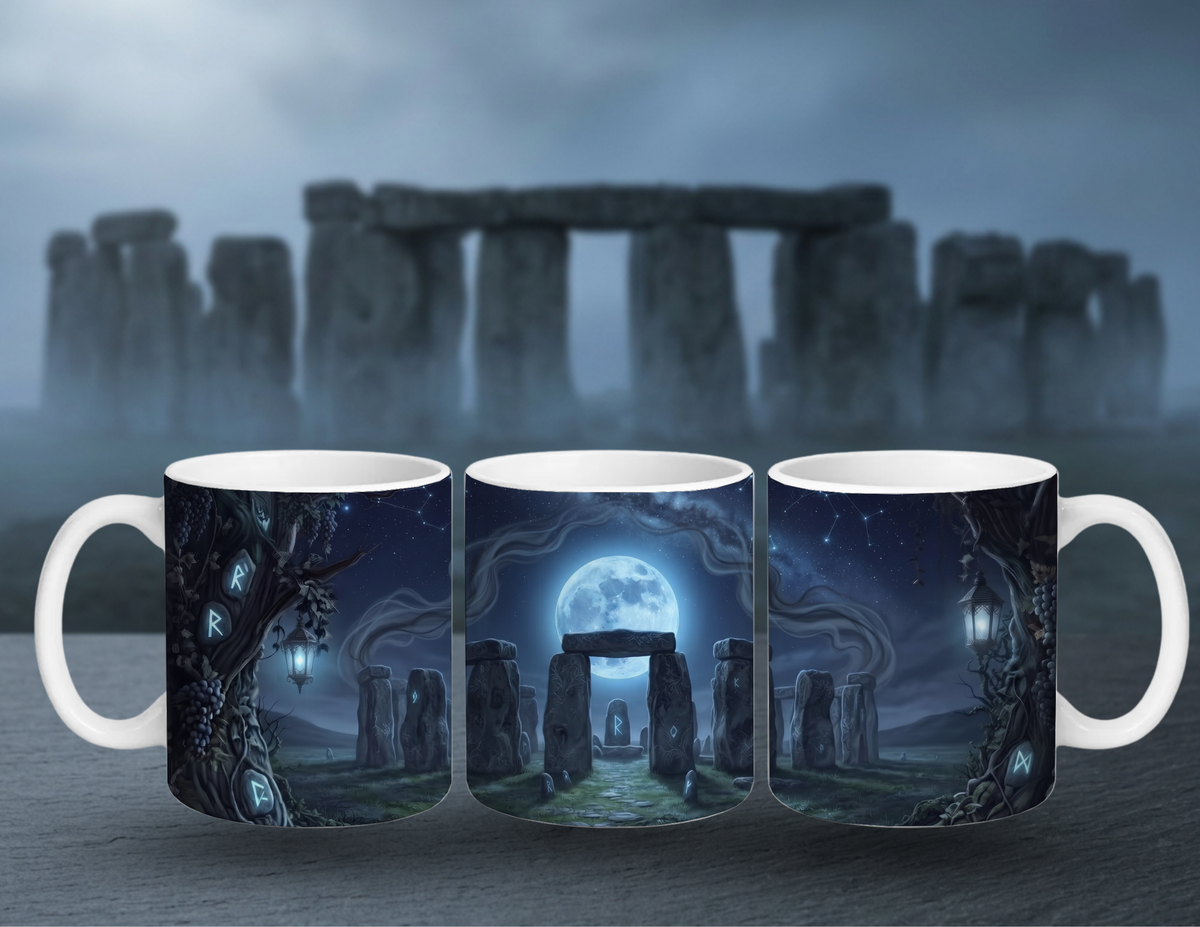 Stonehenge-Tasse – Vollmond über dem Steinkreis