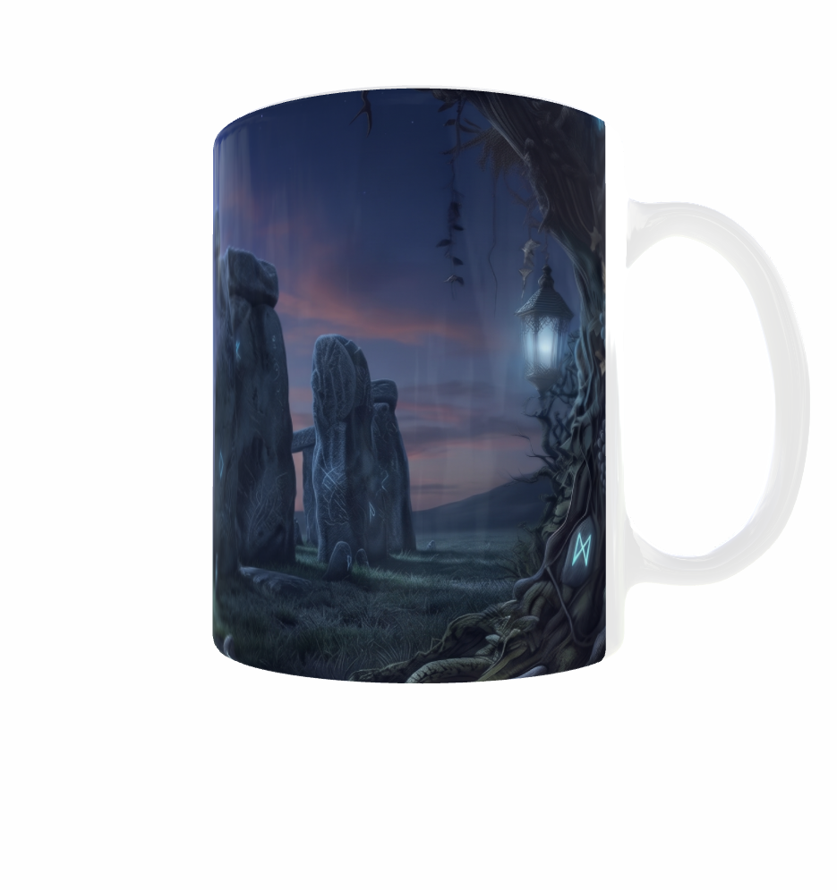 Stonehenge-Tasse – Mystischer Steinkreis im Mondschein